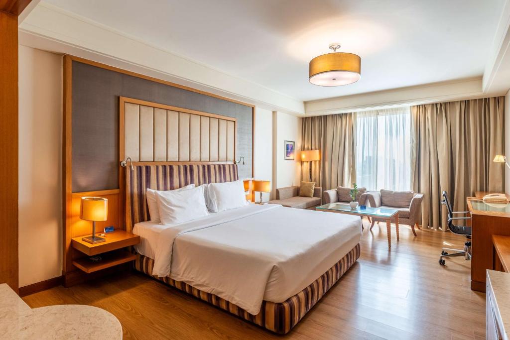 Honeymoon sweets - Radisson Blu